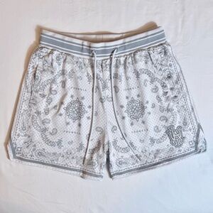 YoungLA Infamous Bandana Shorts Mens Medium White Grey Mesh Weightlifting Gym